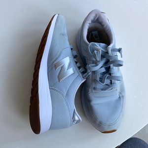 Women’s new balance sneakers sz 10